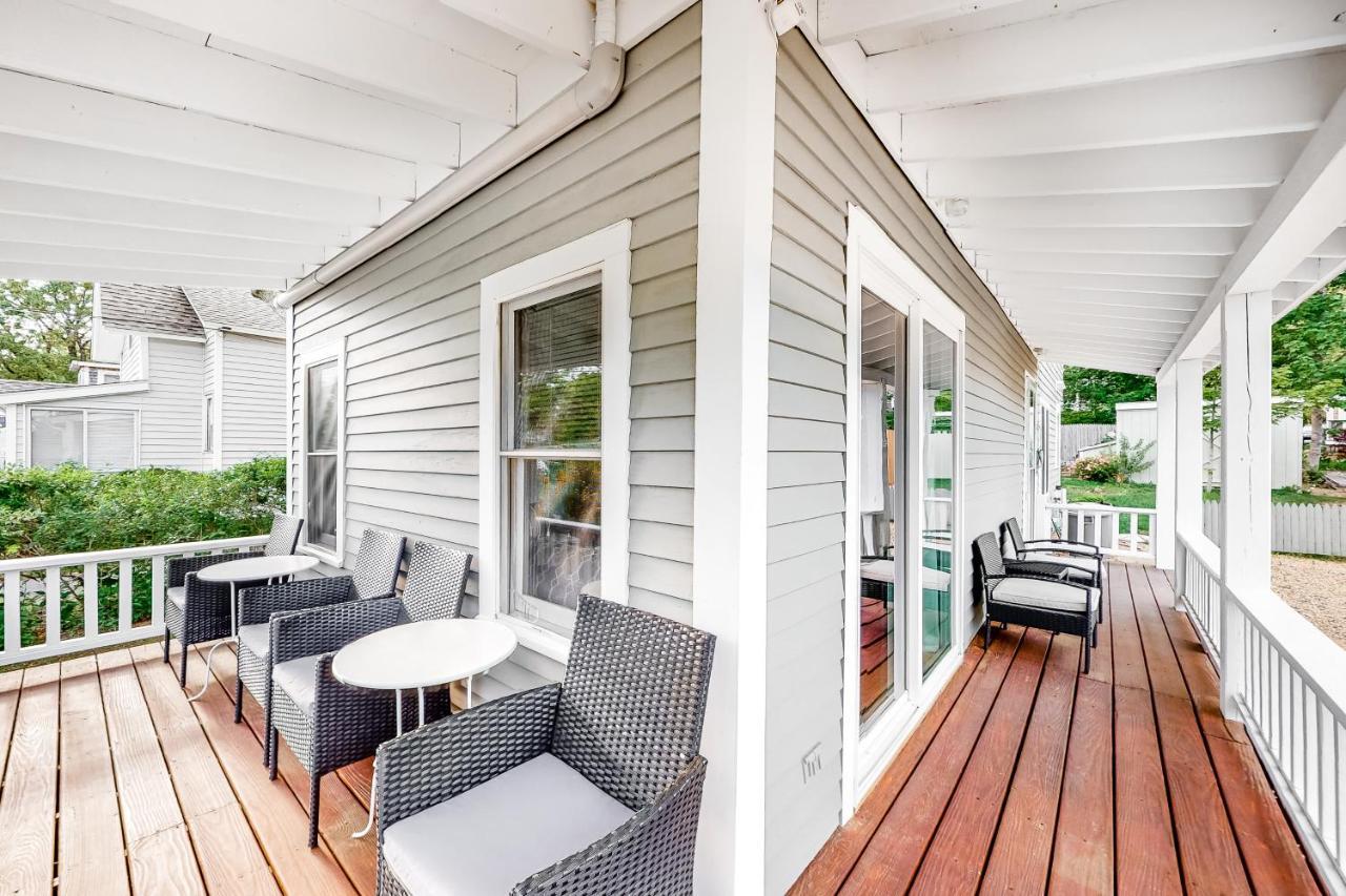 Oak Bluffs Cottage Exterior foto